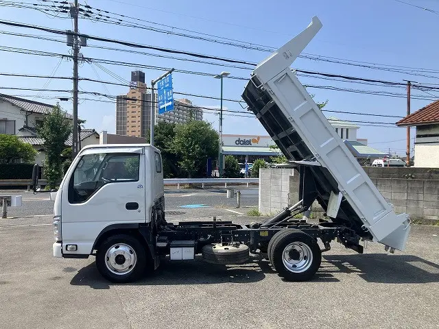 いすゞ エルフ SKG-NKR85AN(2WD)の写真4