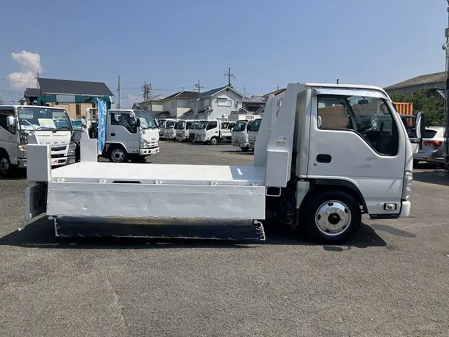 いすゞ エルフ SKG-NKR85AN(2WD)の写真19