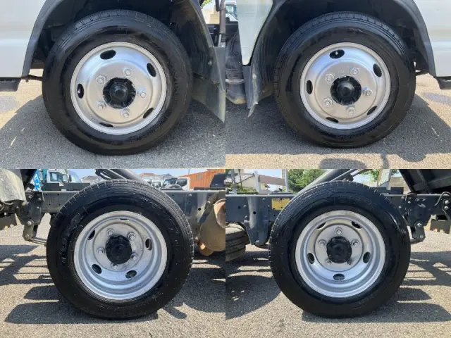 いすゞ エルフ SKG-NKR85AN(2WD)の写真30