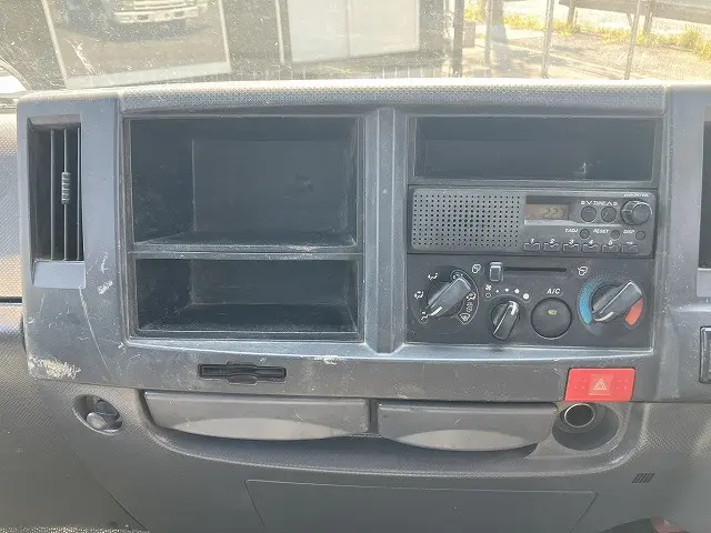 いすゞ エルフ SKG-NKR85AN(2WD)の写真39