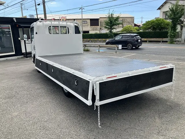いすゞ エルフ TKG-NPR85AR(2WD)の写真13