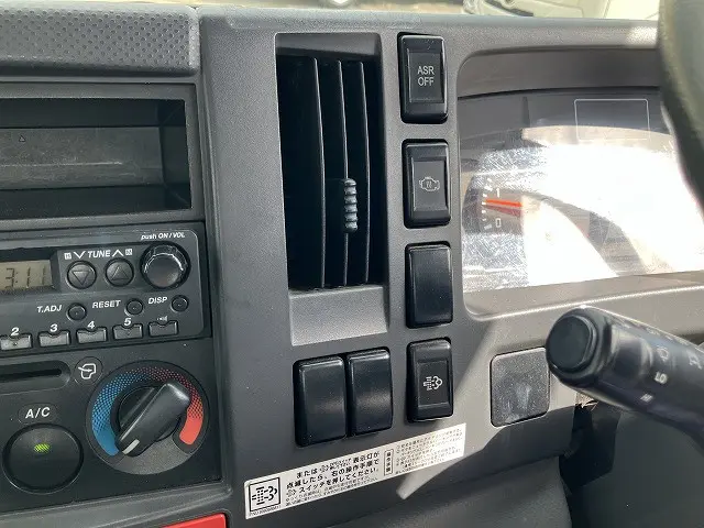 いすゞ エルフ TKG-NPR85AR(2WD)の写真31