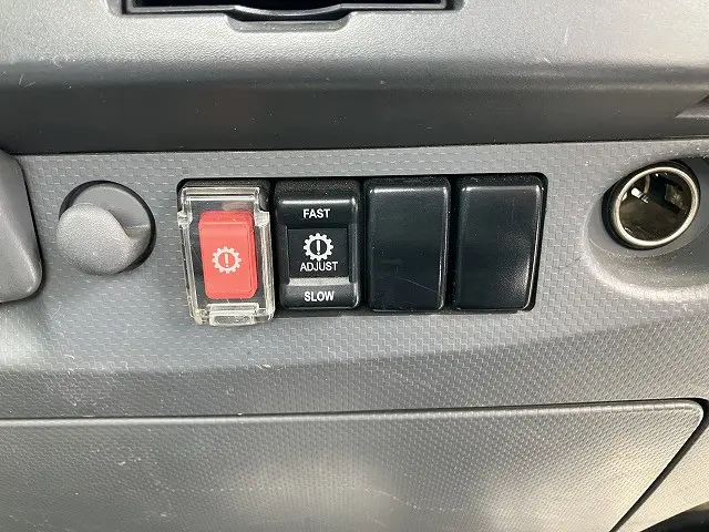 いすゞ エルフ TKG-NPR85AR(2WD)の写真32
