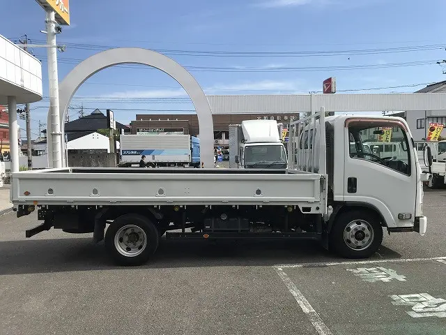 いすゞ エルフ SKG-NPR85AR(2WD)の写真5
