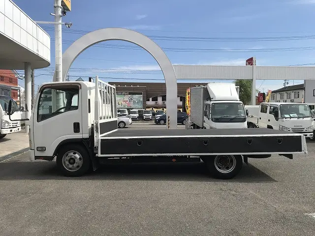 いすゞ エルフ SKG-NPR85AR(2WD)の写真11