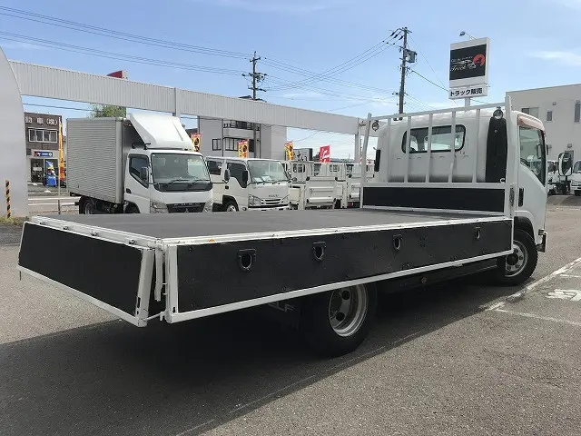 いすゞ エルフ SKG-NPR85AR(2WD)の写真15