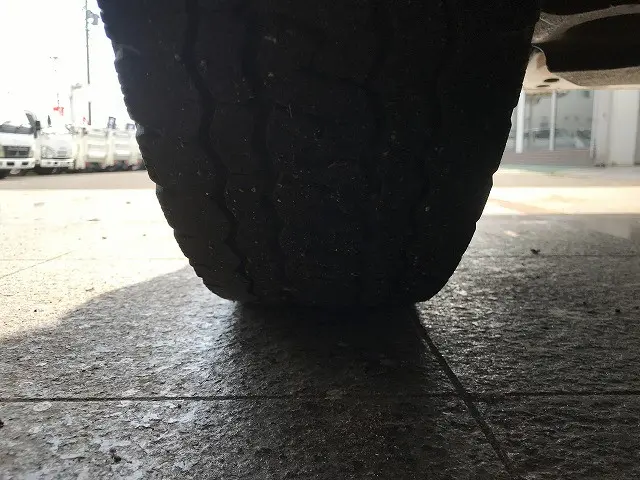 いすゞ エルフ SKG-NPR85AR(2WD)の写真31