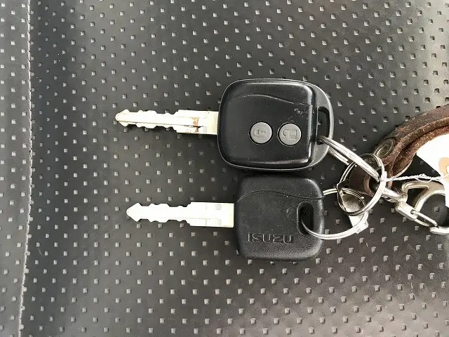 いすゞ エルフ SKG-NPR85AR(2WD)の写真40