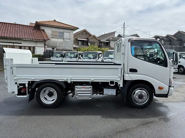 日野 デュトロ 2KG-XZU675M(4WD)の写真5