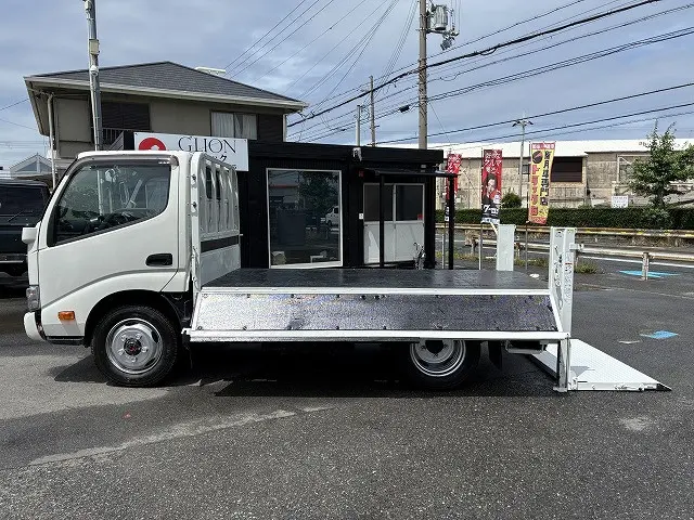 日野 デュトロ 2KG-XZU675M(4WD)の写真11