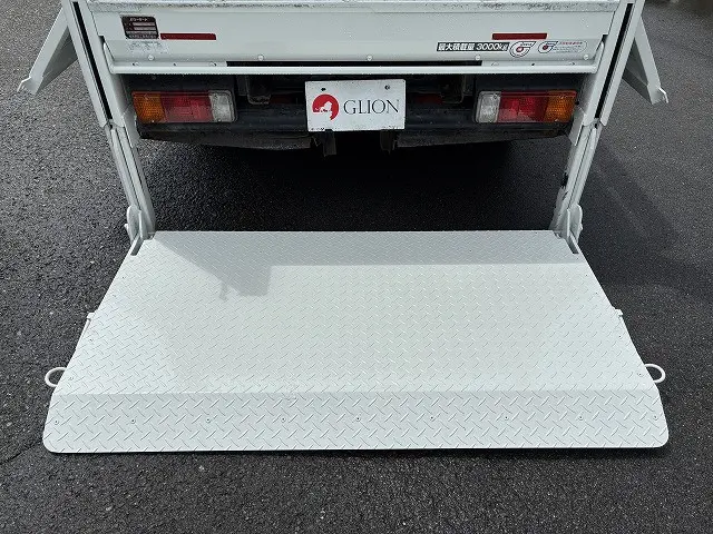日野 デュトロ 2KG-XZU675M(4WD)の写真16