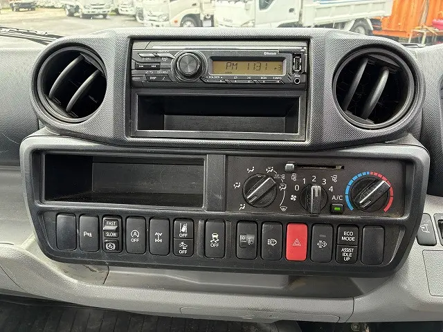 日野 デュトロ 2KG-XZU675M(4WD)の写真37
