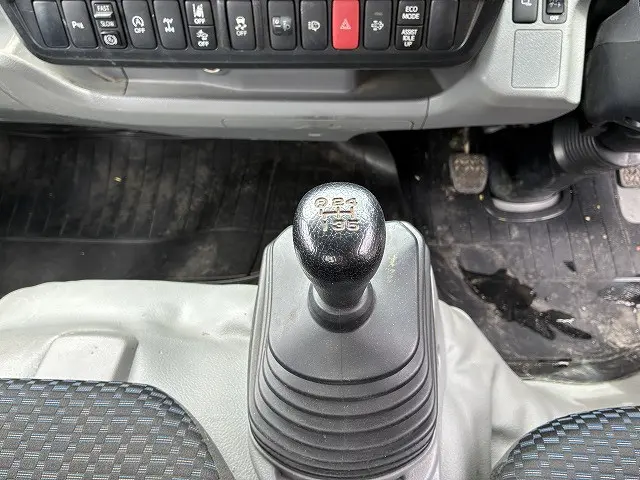 日野 デュトロ 2KG-XZU675M(4WD)の写真40