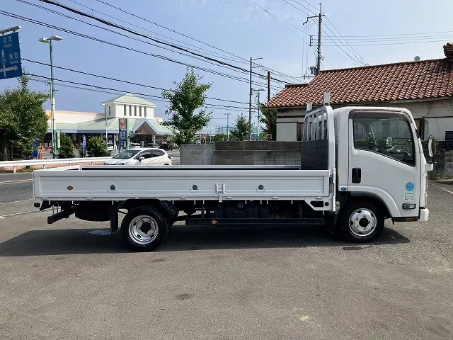 いすゞ エルフ TRG-NLR85AR(2WD)の写真5