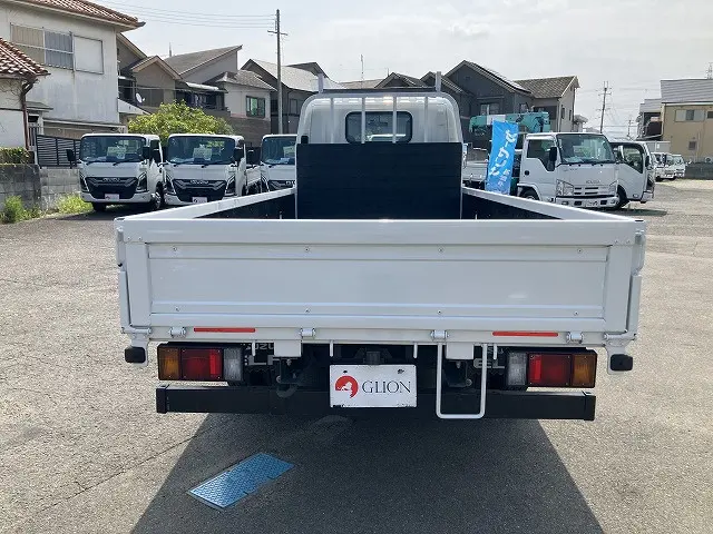 いすゞ エルフ TRG-NLR85AR(2WD)の写真7