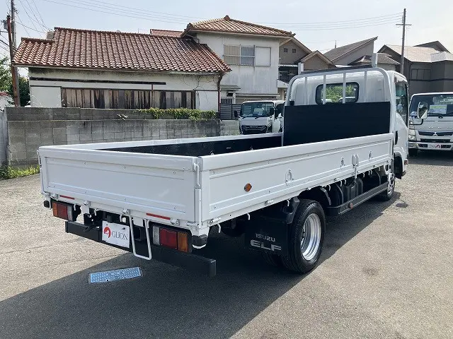 いすゞ エルフ TRG-NLR85AR(2WD)の写真8