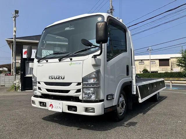 いすゞ エルフ TRG-NLR85AR(2WD)の写真9