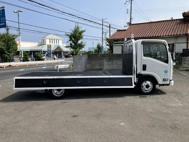 いすゞ エルフ TRG-NLR85AR(2WD)の写真12