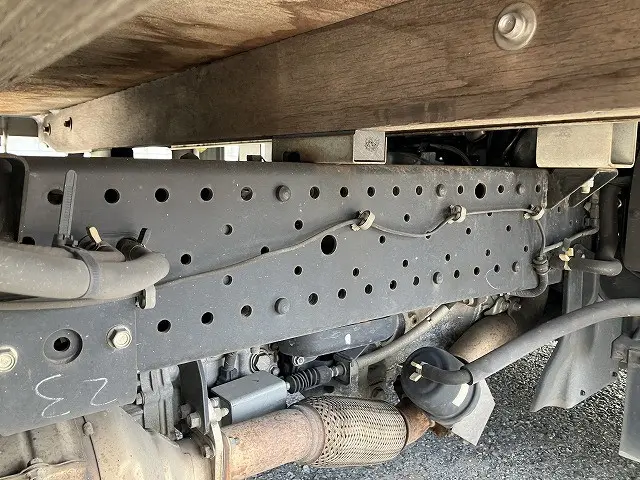 いすゞ エルフ TRG-NLR85AR(2WD)の写真33
