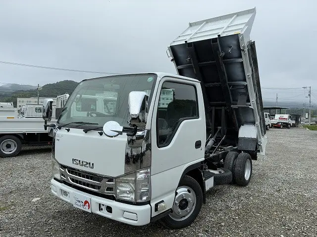 いすゞ エルフ TKG-NJR85AN(2WD)の写真1