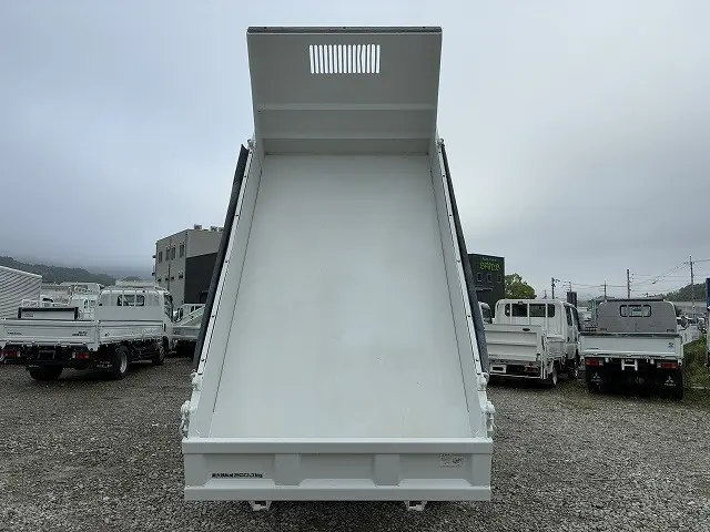 いすゞ エルフ TKG-NJR85AN(2WD)の写真7