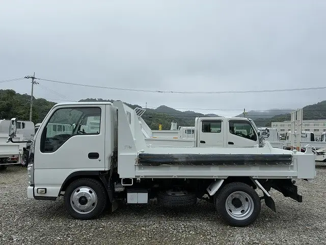 いすゞ エルフ TKG-NJR85AN(2WD)の写真11