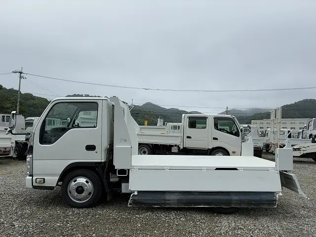 いすゞ エルフ TKG-NJR85AN(2WD)の写真37