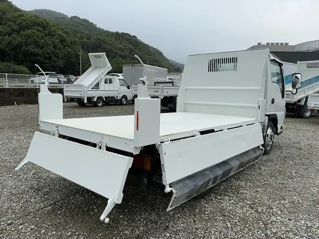 いすゞ エルフ TKG-NJR85AN(2WD)の写真40