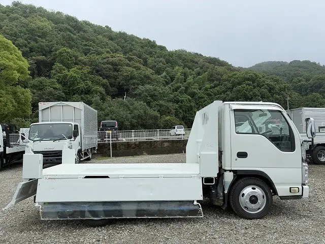 いすゞ エルフ TKG-NJR85AN(2WD)の写真41
