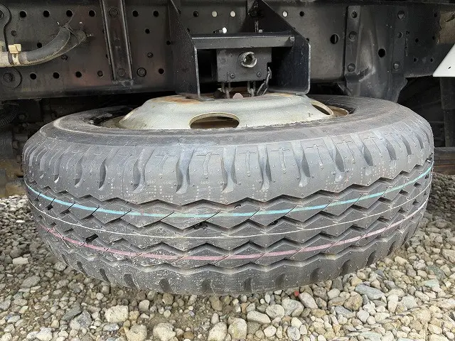 いすゞ エルフ TKG-NJR85AN(2WD)の写真45