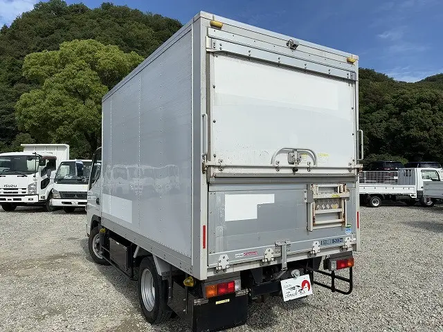 三菱 キャンター TPG-FBA00(2WD)の写真6