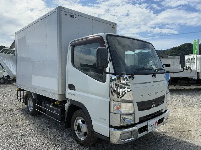 三菱 キャンター TPG-FBA00(2WD)の写真10