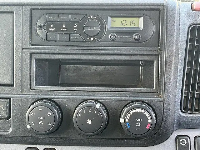 三菱 キャンター TPG-FBA00(2WD)の写真36