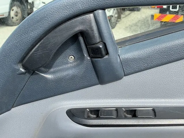 三菱 キャンター TPG-FBA00(2WD)の写真42