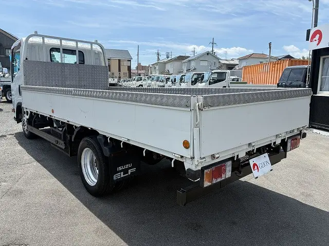 いすゞ エルフ SKG-NLR85AR(2WD)の写真6