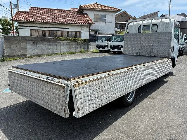 いすゞ エルフ SKG-NLR85AR(2WD)の写真15
