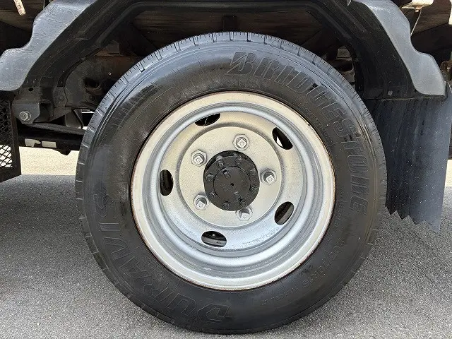 いすゞ エルフ SKG-NLR85AR(2WD)の写真25
