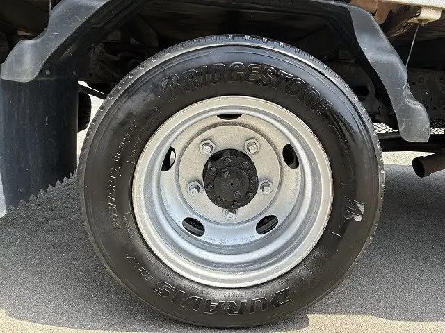 いすゞ エルフ SKG-NLR85AR(2WD)の写真27