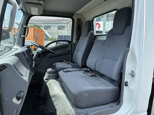 いすゞ エルフ SKG-NLR85AR(2WD)の写真31