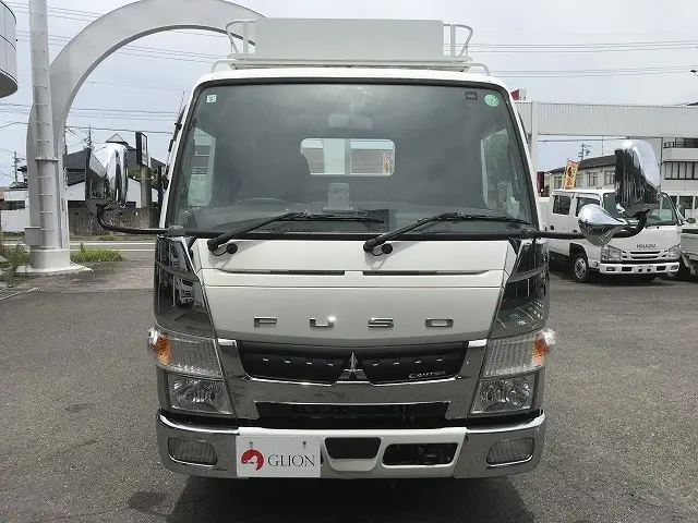 三菱 キャンター 2PG-FEAV0(2WD)の写真2
