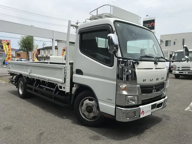 三菱 キャンター 2PG-FEAV0(2WD)の写真3
