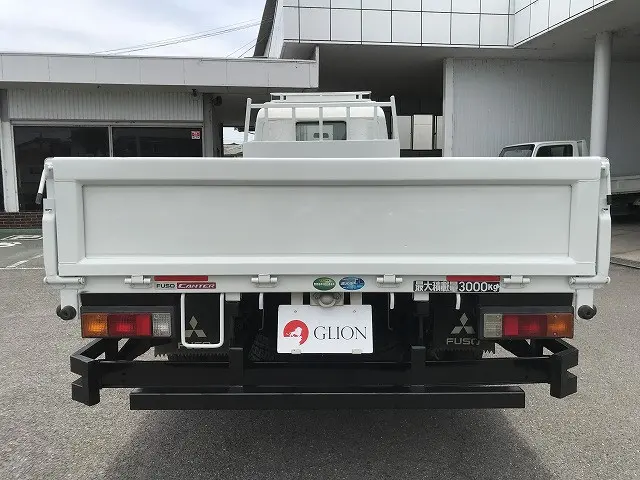 三菱 キャンター 2PG-FEAV0(2WD)の写真7