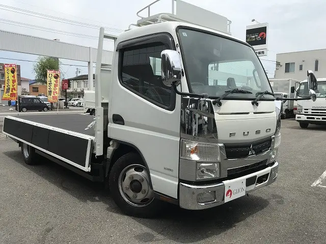 三菱 キャンター 2PG-FEAV0(2WD)の写真11