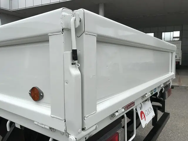 三菱 キャンター 2PG-FEAV0(2WD)の写真20