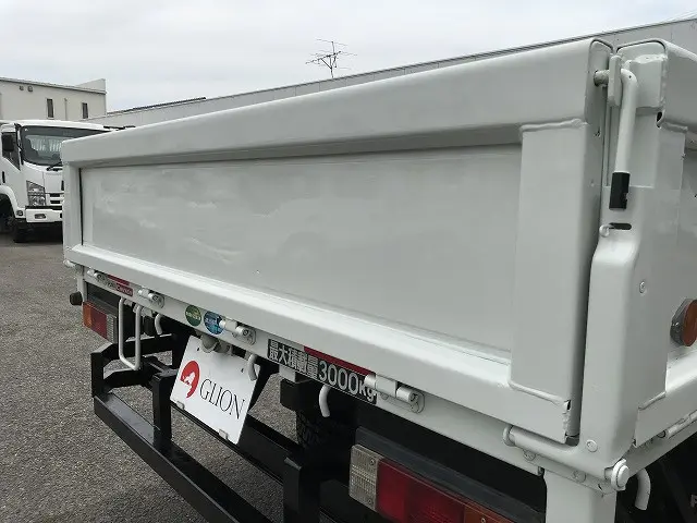 三菱 キャンター 2PG-FEAV0(2WD)の写真21