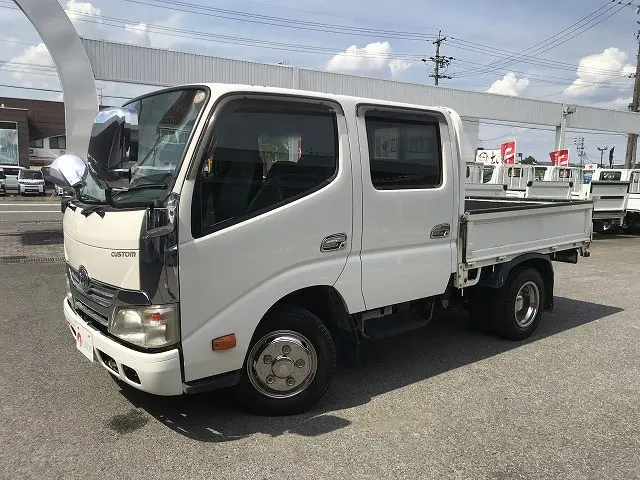 トヨタ ダイナ SKG-XZU605(2WD)の写真1