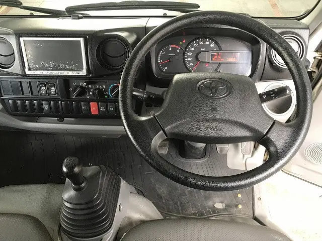 トヨタ ダイナ SKG-XZU605(2WD)の写真24