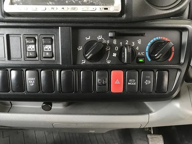 トヨタ ダイナ SKG-XZU605(2WD)の写真27