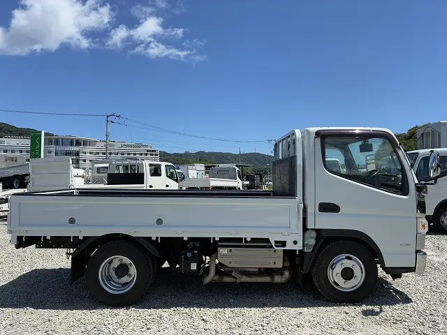 三菱 キャンター TPG-FDA00(4WD)の写真5