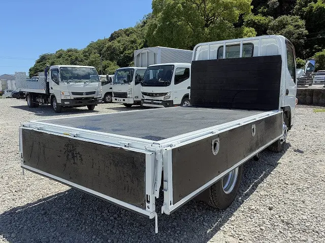 三菱 キャンター TPG-FDA00(4WD)の写真15